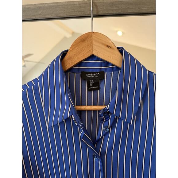 Jones & Co Blue Pinstripe Button Down Shirt Small - Picture 3 of 5